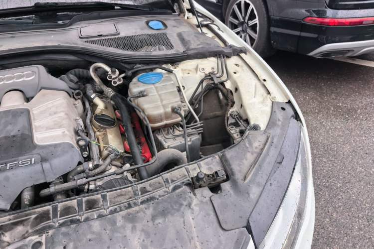 Used Audi A7 2014 50 TFSI quattro Comfort Model Engine Bay Left