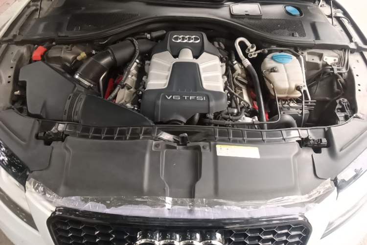 Used Audi A7 2014 50 TFSI quattro Comfort Model Engine Bay