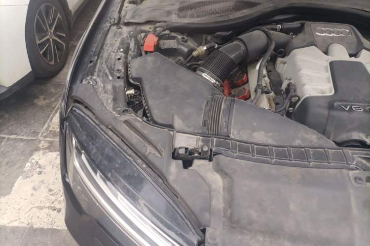 Used Audi A7 2014 50 TFSI quattro Comfort Model Engine Bay Right