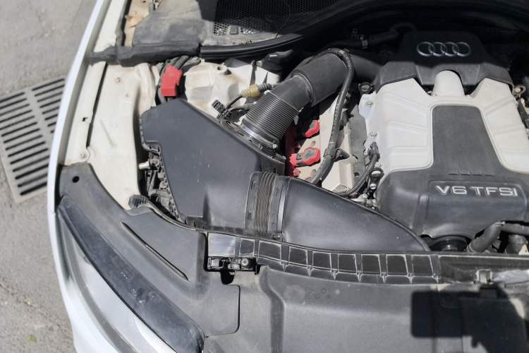 Used Audi A7 2014 50 TFSI quattro Comfort Model Engine Bay Right