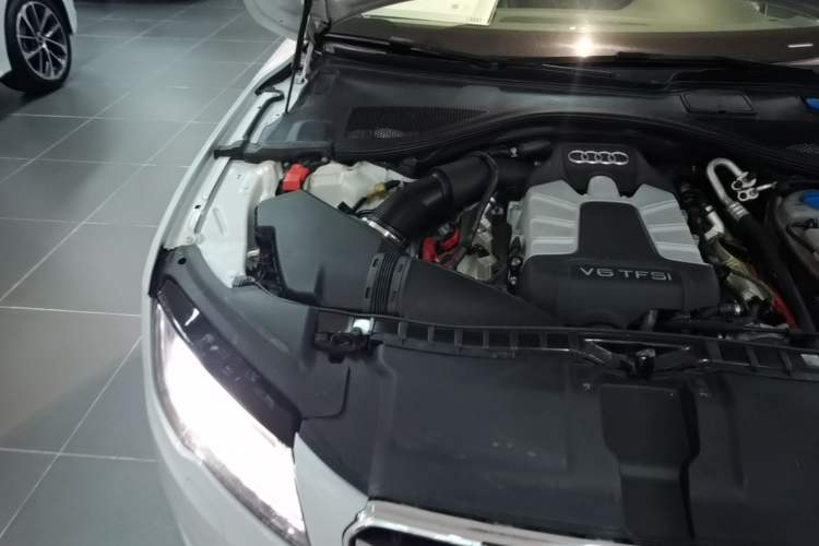 Used Audi A7 2014 50 TFSI quattro Comfort Model Engine Bay Right