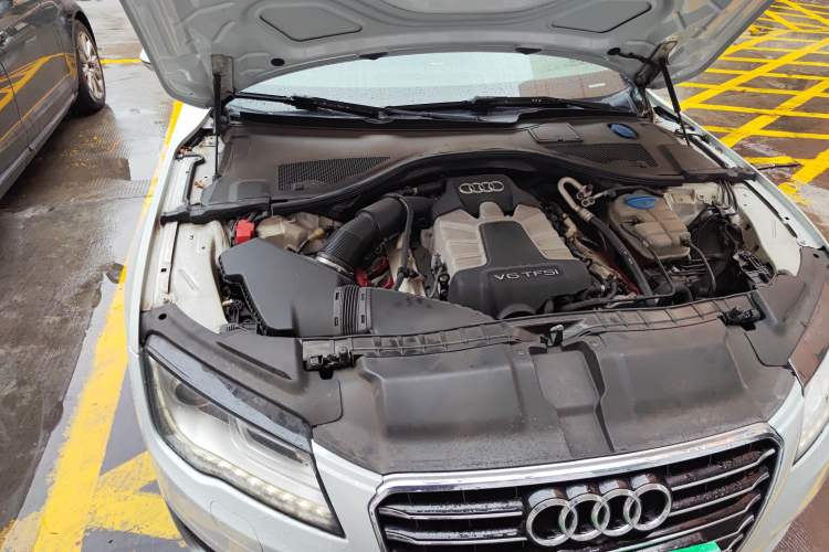 Used Audi A7 2014 50 TFSI quattro Comfort Model Engine Bay Right