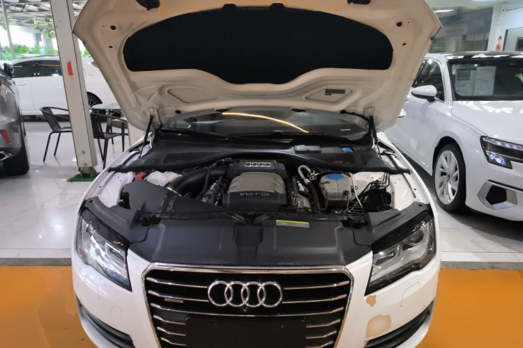 Used Audi A7 2014 35 FSI quattro Technology Edition Engine Bay