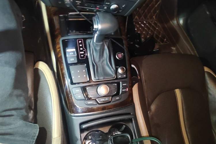 Used Audi A7 2014 50 TFSI quattro Comfort Model Gear Lever