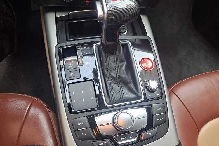 Used Audi A7 2014 35 FSI quattro Technology Edition Gear Lever