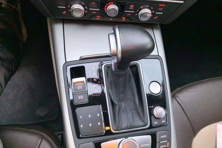 Used Audi A7 2014 35 FSI quattro Technology Edition Gear Lever