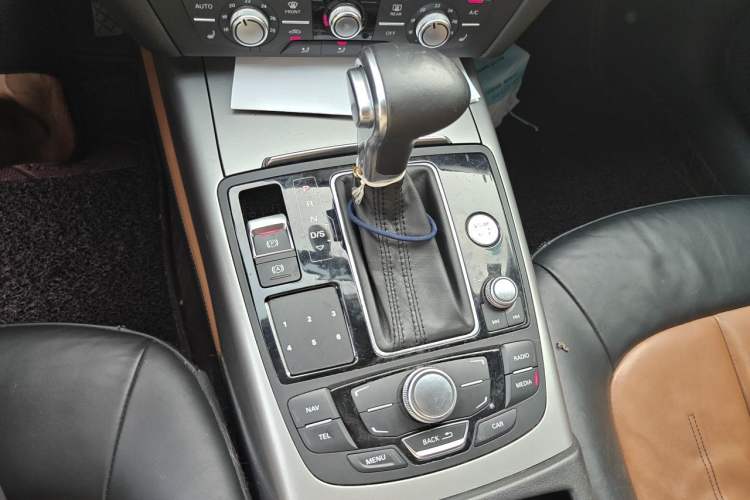 Used Audi A7 2014 30 FSI Trendy Version Gear Lever