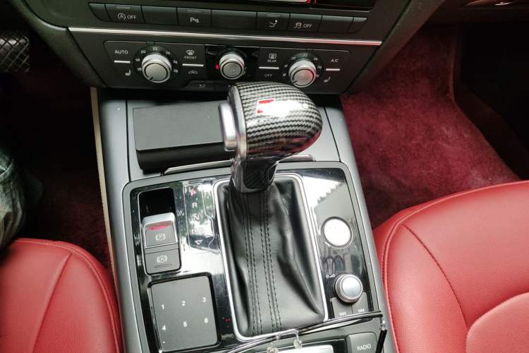 Used Audi A7 2014 35 FSI quattro Technology Edition Gear Lever