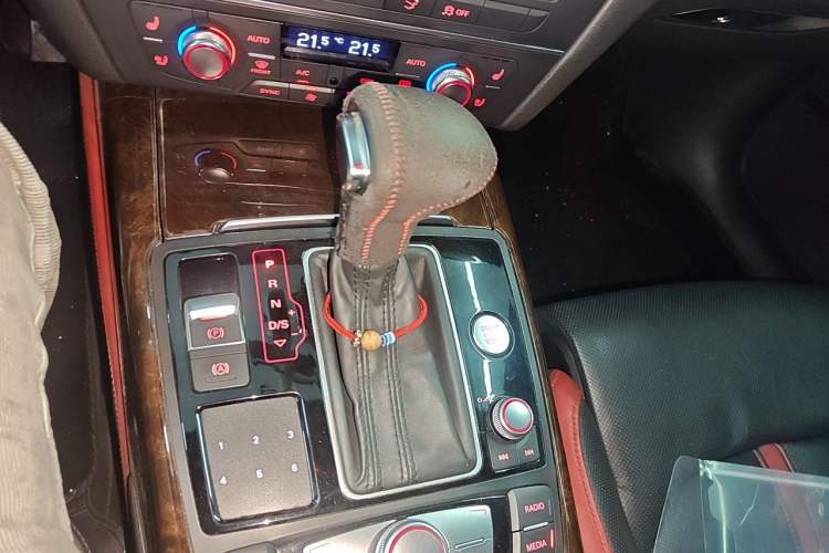 Used Audi A7 2014 50 TFSI quattro Comfort Model Gear Lever
