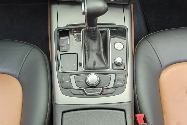 Used Audi A7 2014 35 FSI quattro Technology Edition Gear Lever