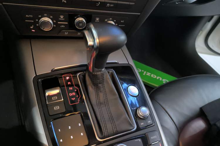 Used Audi A7 2014 35 FSI quattro Technology Edition Gear Lever