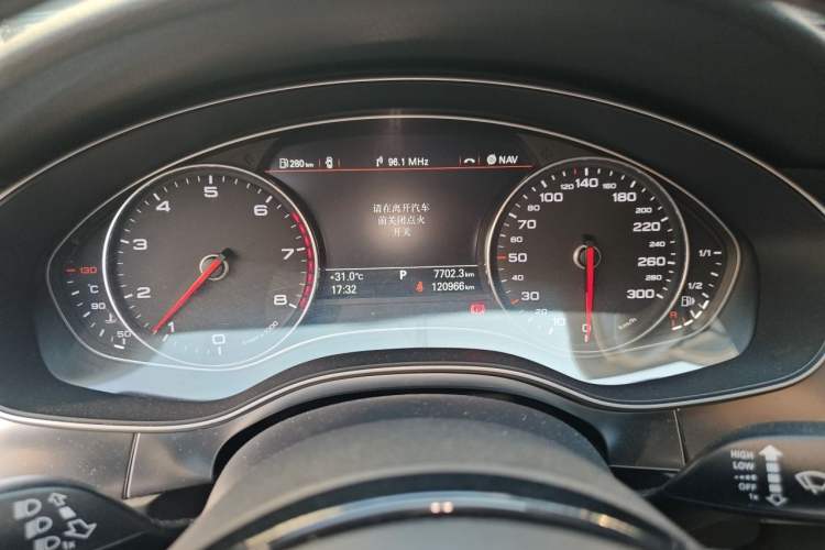Used Audi A7 2014 35 FSI quattro Technology Edition Instrument Cluster