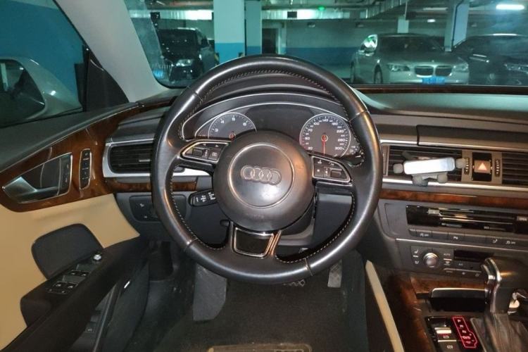 Used Audi A7 2014 50 TFSI quattro Comfort Model Interior 2