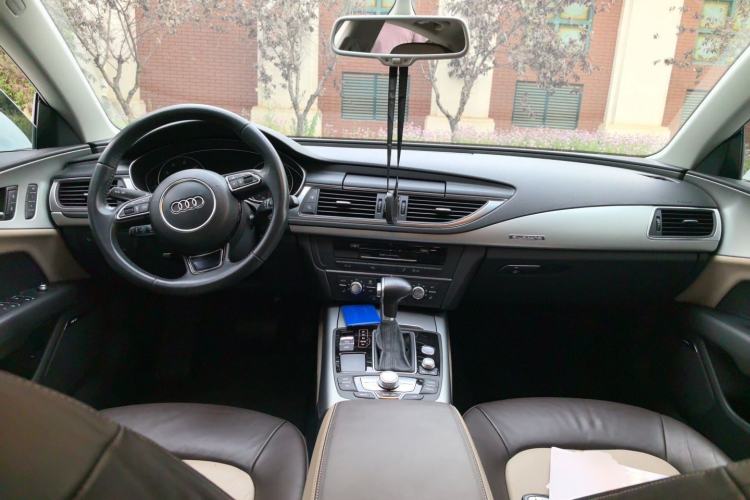 Used Audi A7 2014 35 FSI quattro Technology Edition Interior 2