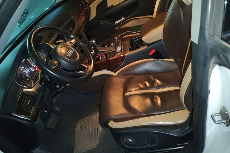 Used Audi A7 2014 50 TFSI quattro Comfort Model Interior 3