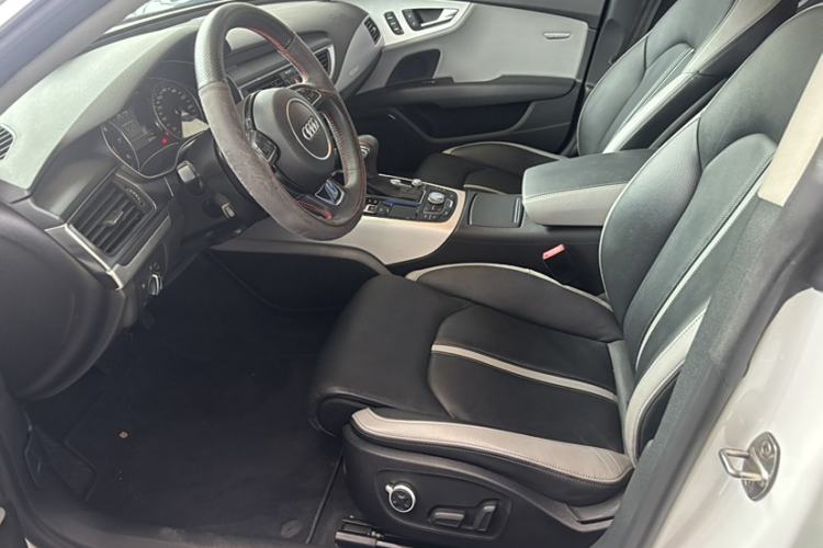 Used Audi A7 2014 50 TFSI quattro Comfort Model Interior 7