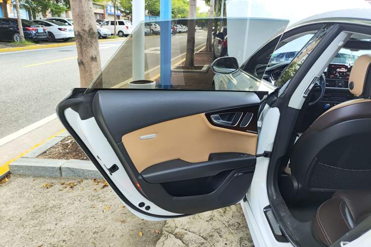 Used Audi A7 2014 50 TFSI quattro Luxury Model Interior 8