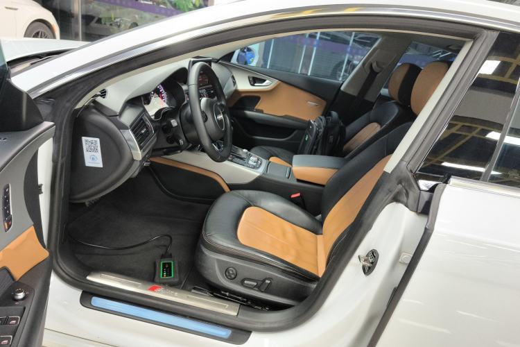 Used Audi A7 2014 35 FSI quattro Technology Edition Left Front Seat