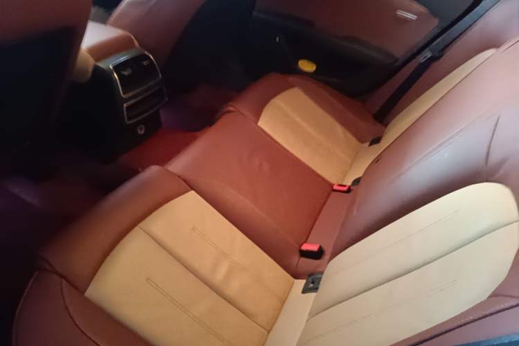 Used Audi A7 2014 35 FSI quattro Technology Edition Left Rear Seat