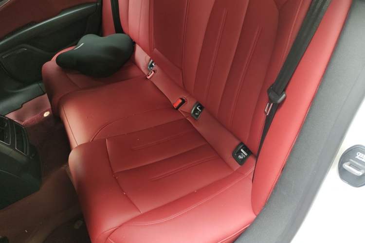 Used Audi A7 2014 35 FSI quattro Technology Edition Left Rear Seat