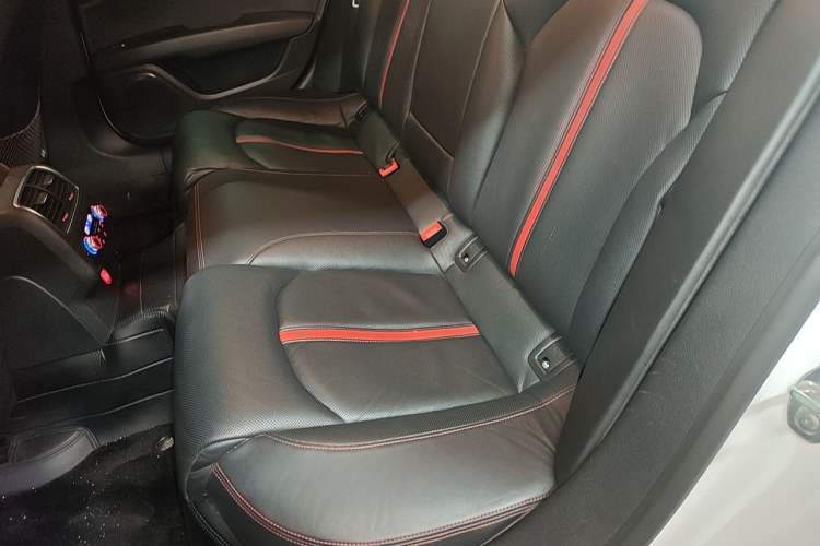 Used Audi A7 2014 50 TFSI quattro Comfort Model Left Rear Seat