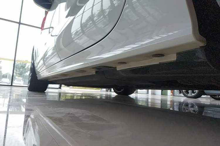 Used Audi A7 2014 35 FSI quattro Technology Edition Left Side Sill