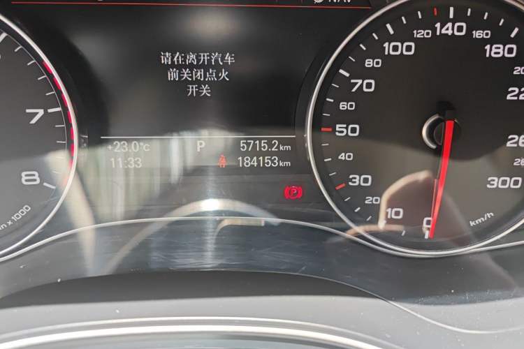 Used Audi A7 2014 50 TFSI quattro Comfort Model Odometer Close Up