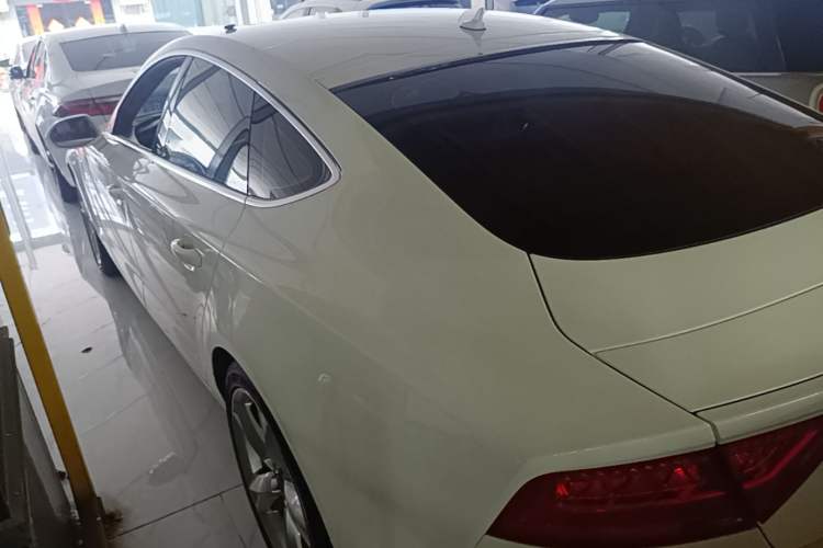 Used Audi A7 2014 35 FSI quattro Technology Edition Rear Left 45 Deg