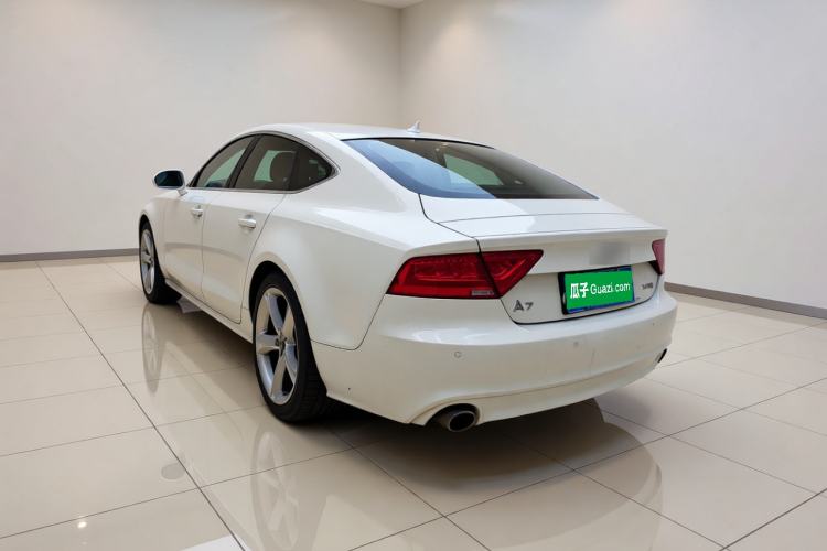 Used Audi A7 2014 30 FSI Trendy Version Rear Left 45 Deg