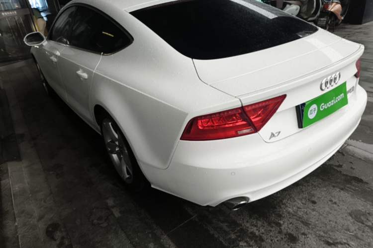Used Audi A7 2014 35 FSI quattro Technology Edition Rear Left 45 Deg