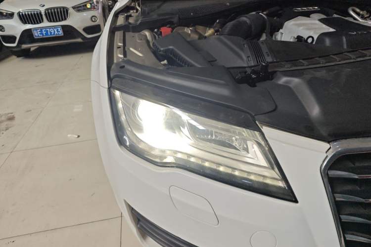 Used Audi A7 2014 50 TFSI quattro Comfort Model Right Front Headlight