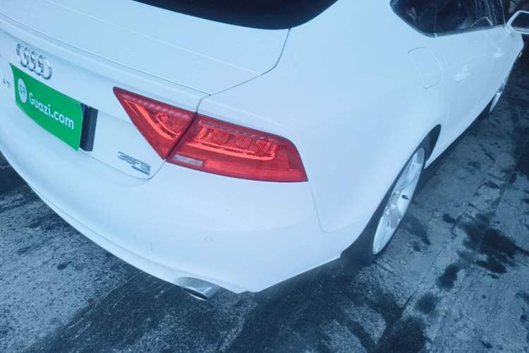 Used Audi A7 2014 35 FSI quattro Technology Edition Right Rear Taillight