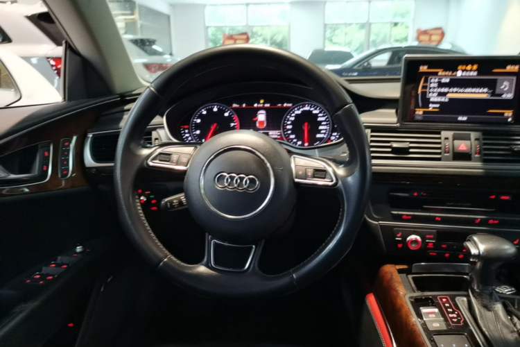 Used Audi A7 2014 50 TFSI quattro Comfort Model Steering Wheel