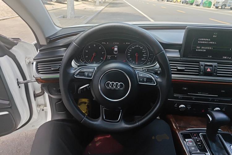 Used Audi A7 2014 50 TFSI quattro Comfort Model Steering Wheel