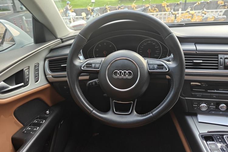 Used Audi A7 2014 30 FSI Trendy Version Steering Wheel