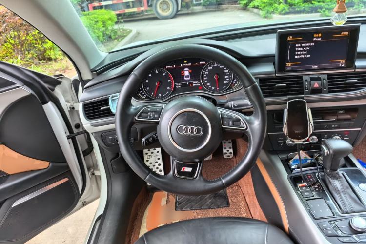 Used Audi A7 2014 35 FSI quattro Technology Edition Steering Wheel