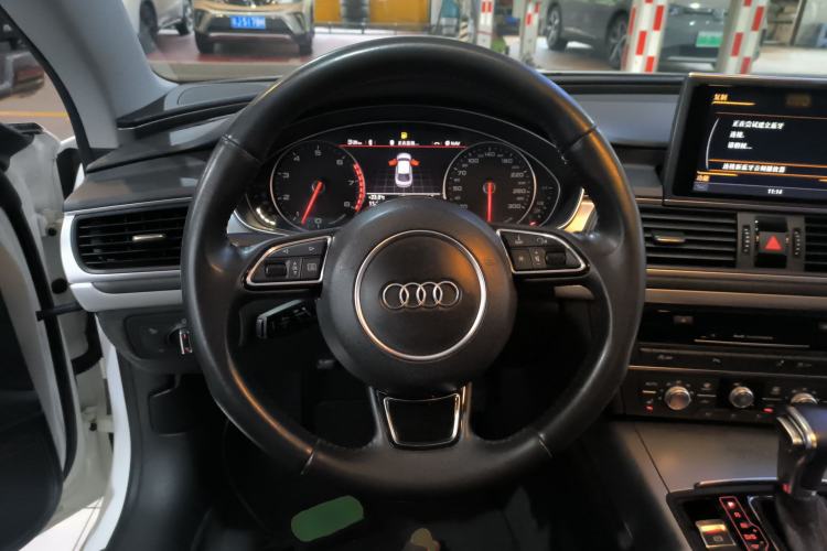 Used Audi A7 2014 35 FSI quattro Technology Edition Steering Wheel