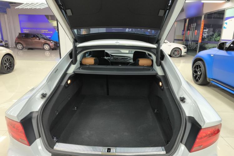 Used Audi A7 2014 35 FSI quattro Technology Edition Trunk