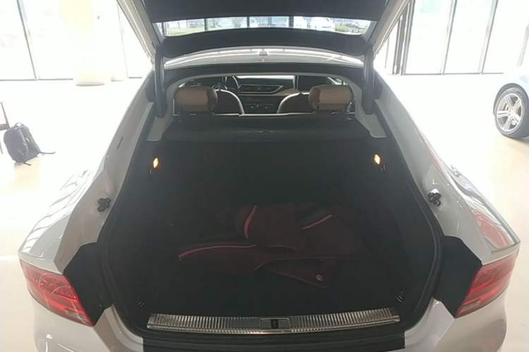 Used Audi A7 2014 35 FSI quattro Technology Edition Trunk