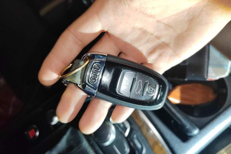 Used Audi A7 2014 50 TFSI quattro Comfort Model Vehicle Key
