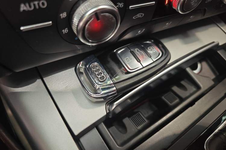 Used Audi A7 2014 30 FSI Trendy Version Vehicle Key