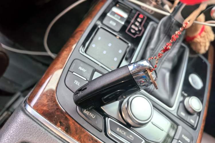 Used Audi A7 2014 50 TFSI quattro Comfort Model Vehicle Key