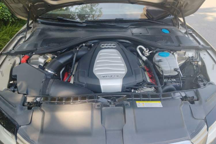 Used Audi A7 2014 30 FSI Trendy Version Engine Bay