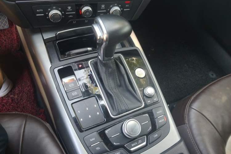 Used Audi A7 2014 30 FSI Trendy Version Gear Lever