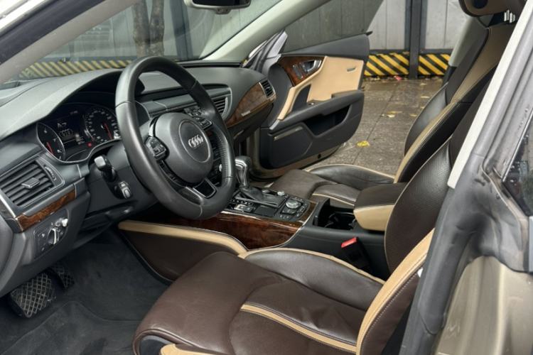 Used Audi A7 2014 50 TFSI quattro Luxury Model Interior 3