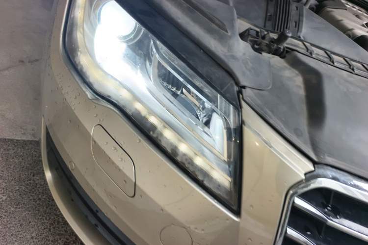 Used Audi A7 2014 50 TFSI quattro Comfort Model Right Front Headlight