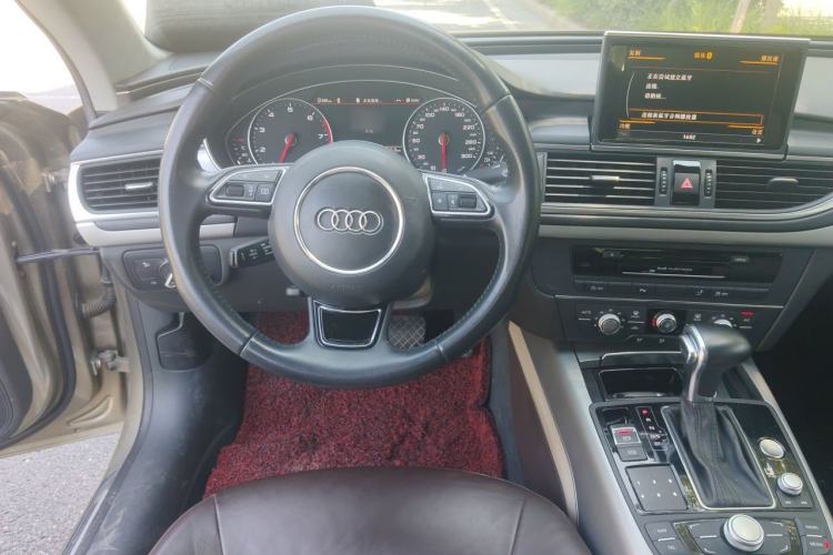 Used Audi A7 2014 30 FSI Trendy Version Steering Wheel