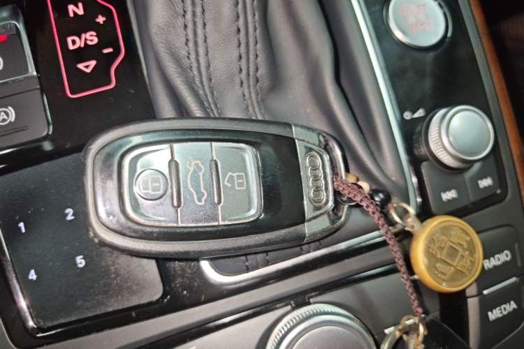 Used Audi A7 2014 50 TFSI quattro Comfort Model Vehicle Key