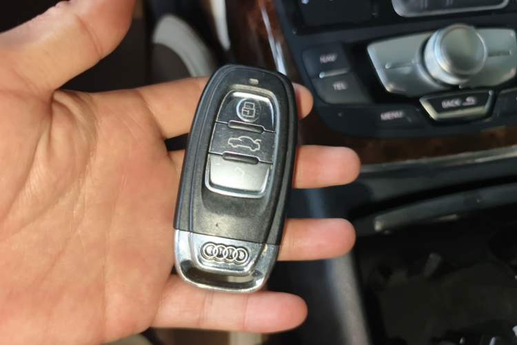 Used Audi A7 2014 50 TFSI quattro Comfort Model Vehicle Key