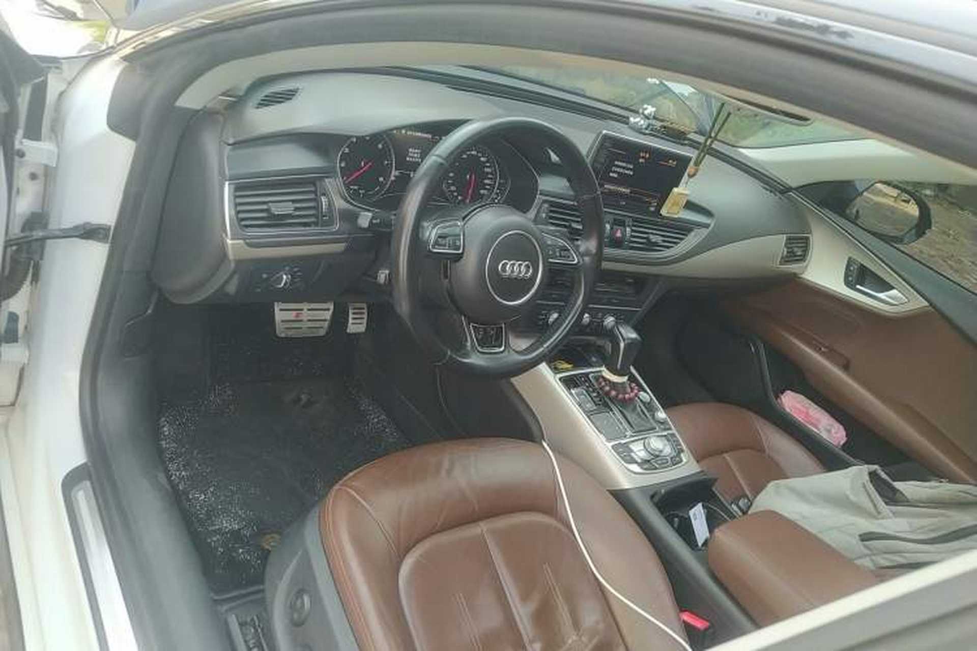 Used Audi A7 2016 40 TFSI Ambition Edition Center Console